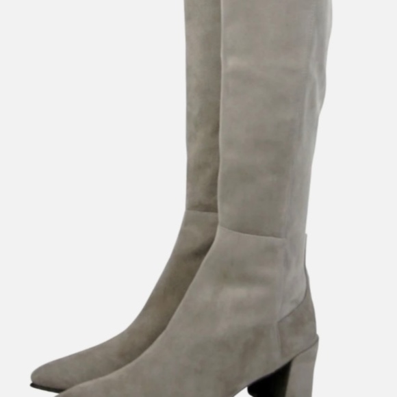 Knee high boots by Stuart Weitzman - Picture 8 of 8